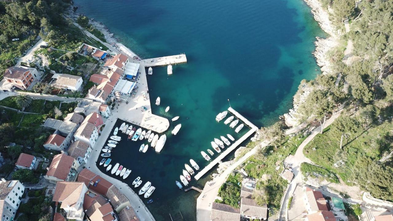 Guesthouse Antonija Veli Lošinj Екстериор снимка